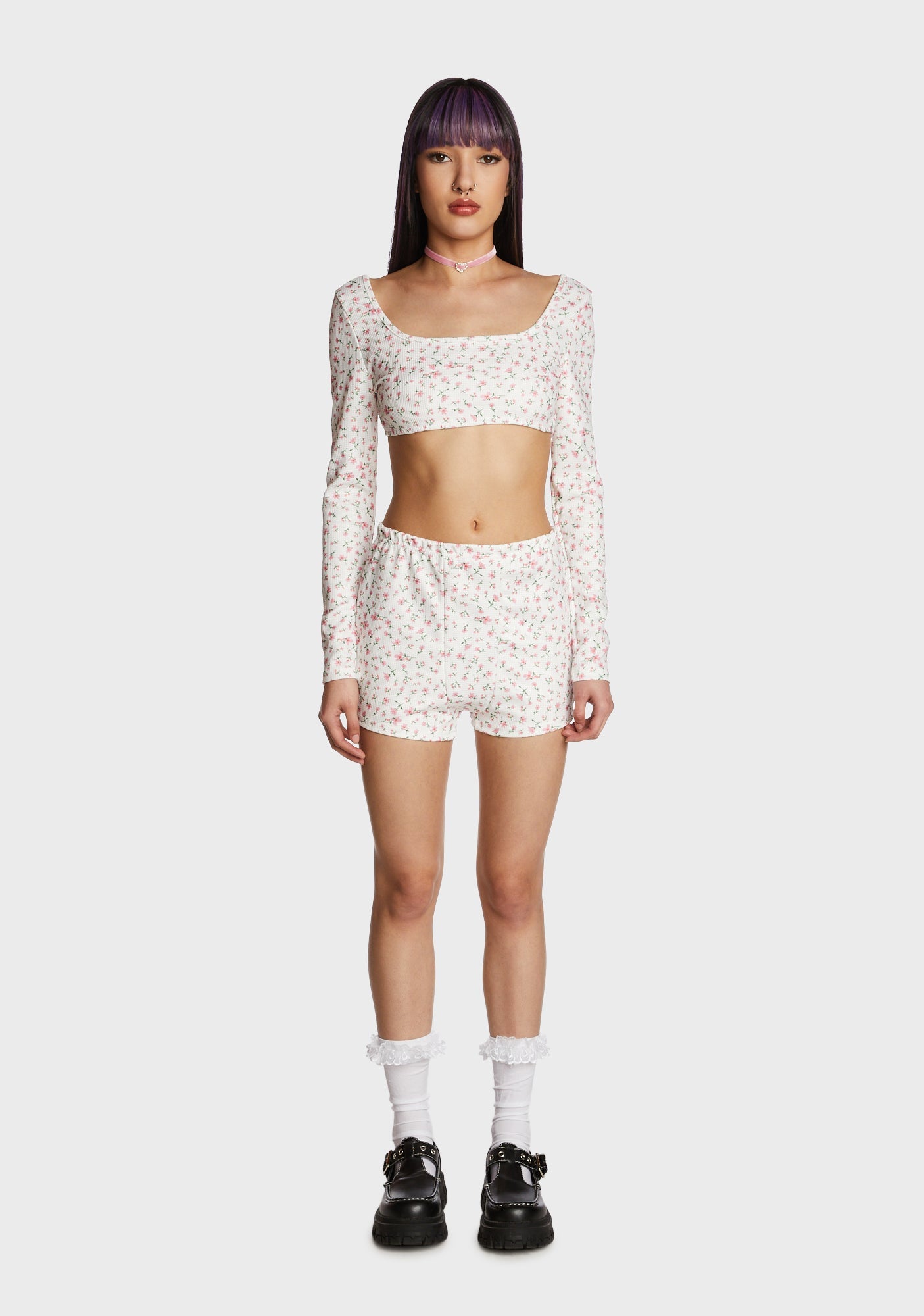 Among Beauty Shorts Set