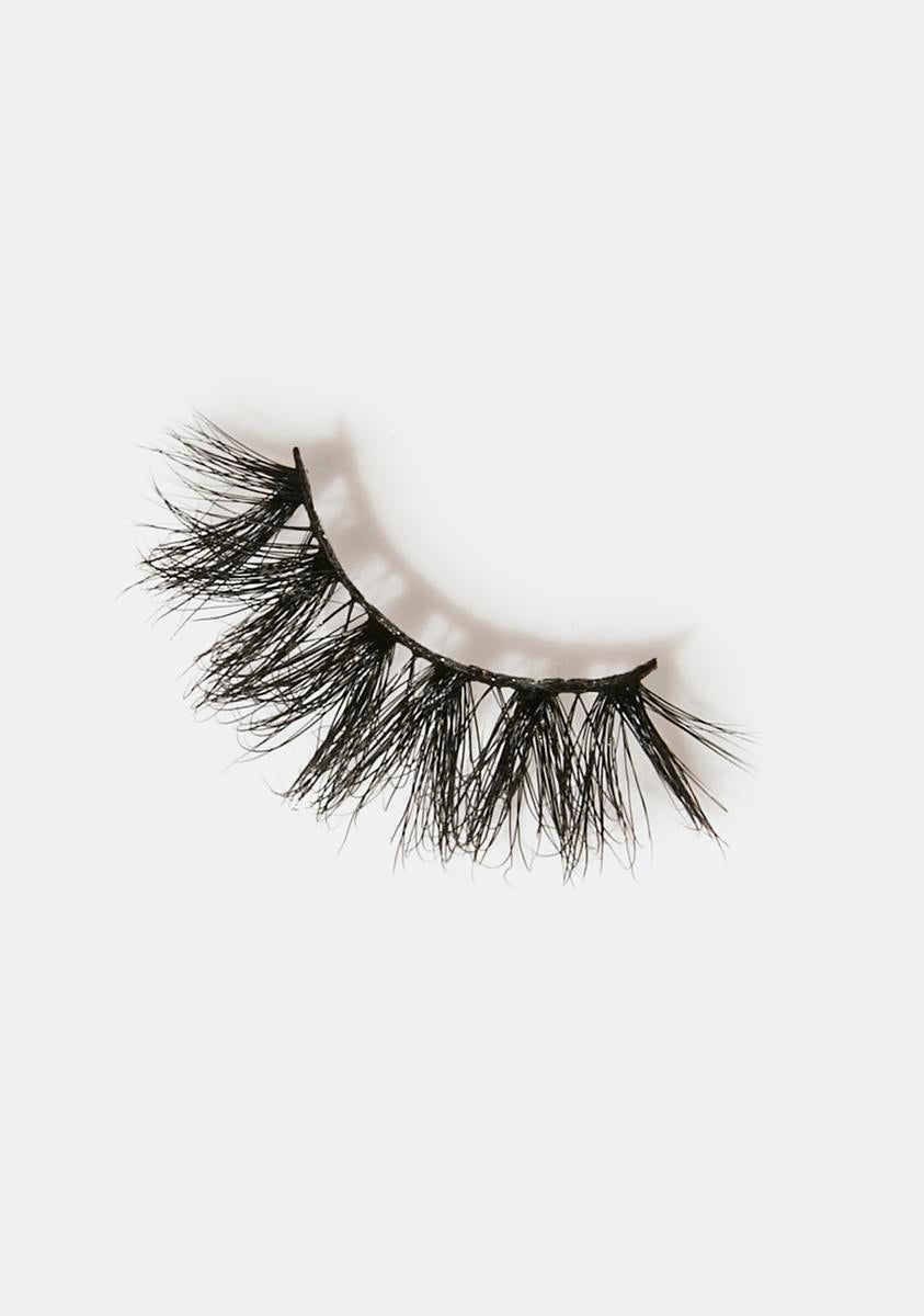 Annoying Lashes